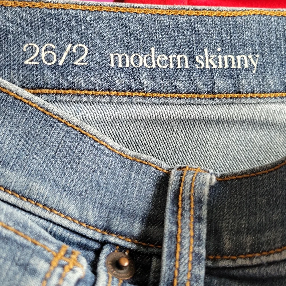 LOFT Modern Skinny Jeans‎ Size 26 Dark Wash